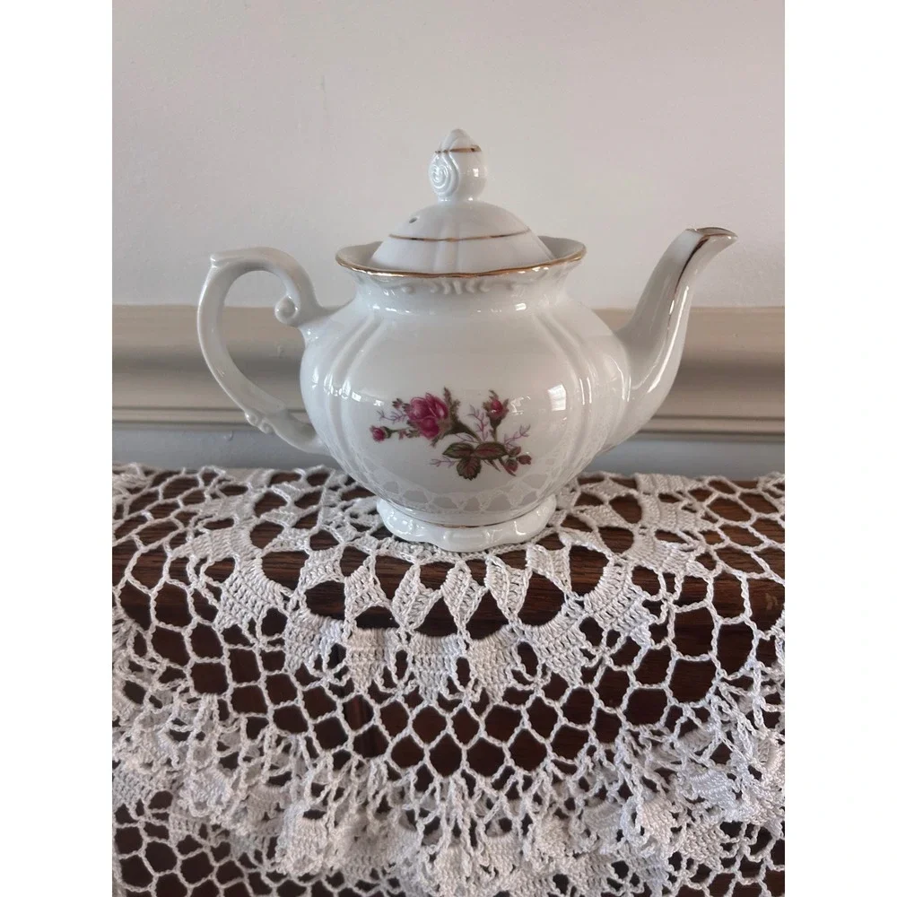Vintage Porcelain Floral Rose Teapot Gold Trim Pink White Tea Pot 10095